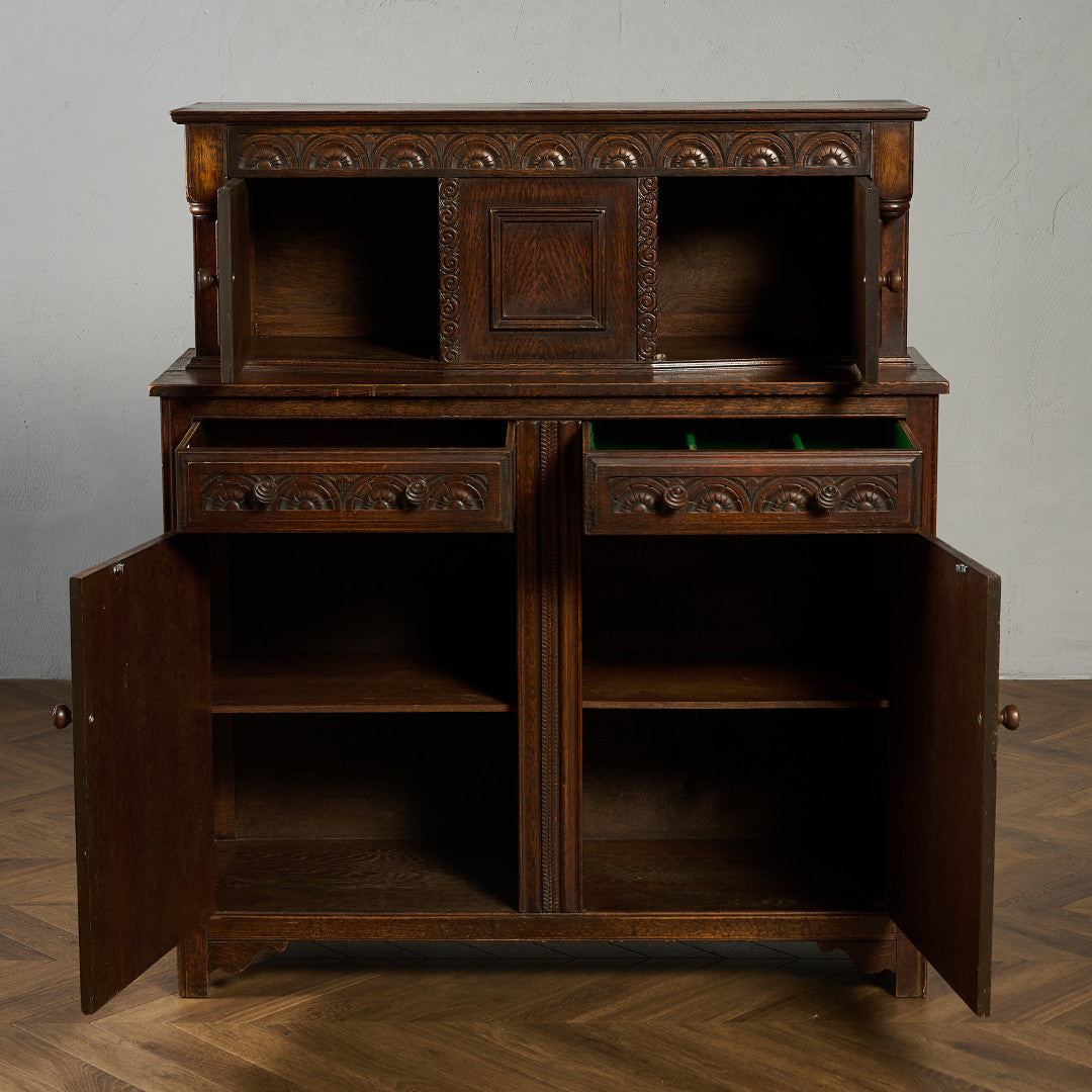 英国 クラシック コートカップボード