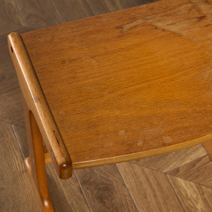 ルーマニア製 ヴィンテージ ネストテーブル