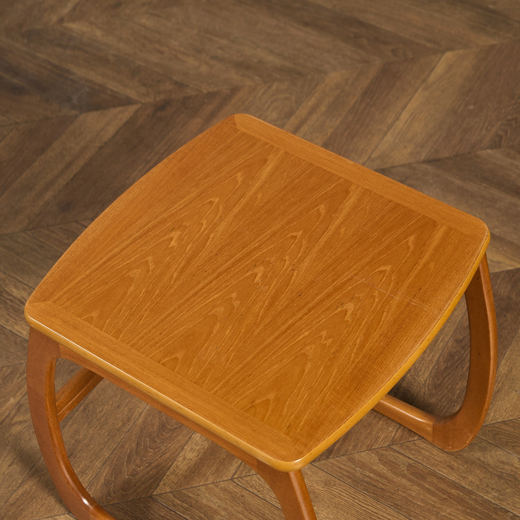 Burlington ネストテーブル