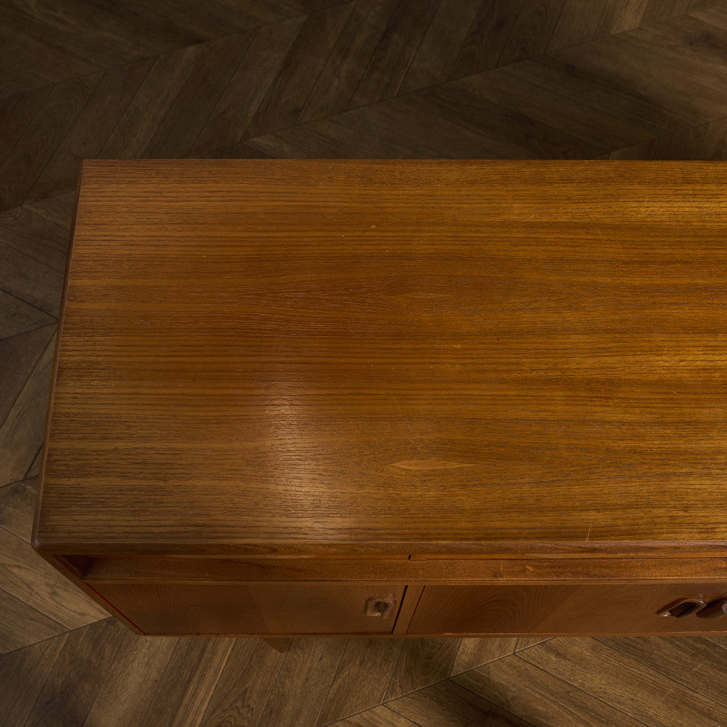 Fresco ヴィンテージ 脚付き サイドボード (4072)