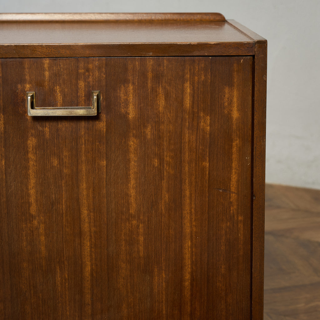 Brass-fitted Tola  ヴィンテージ サイドボード (4005)