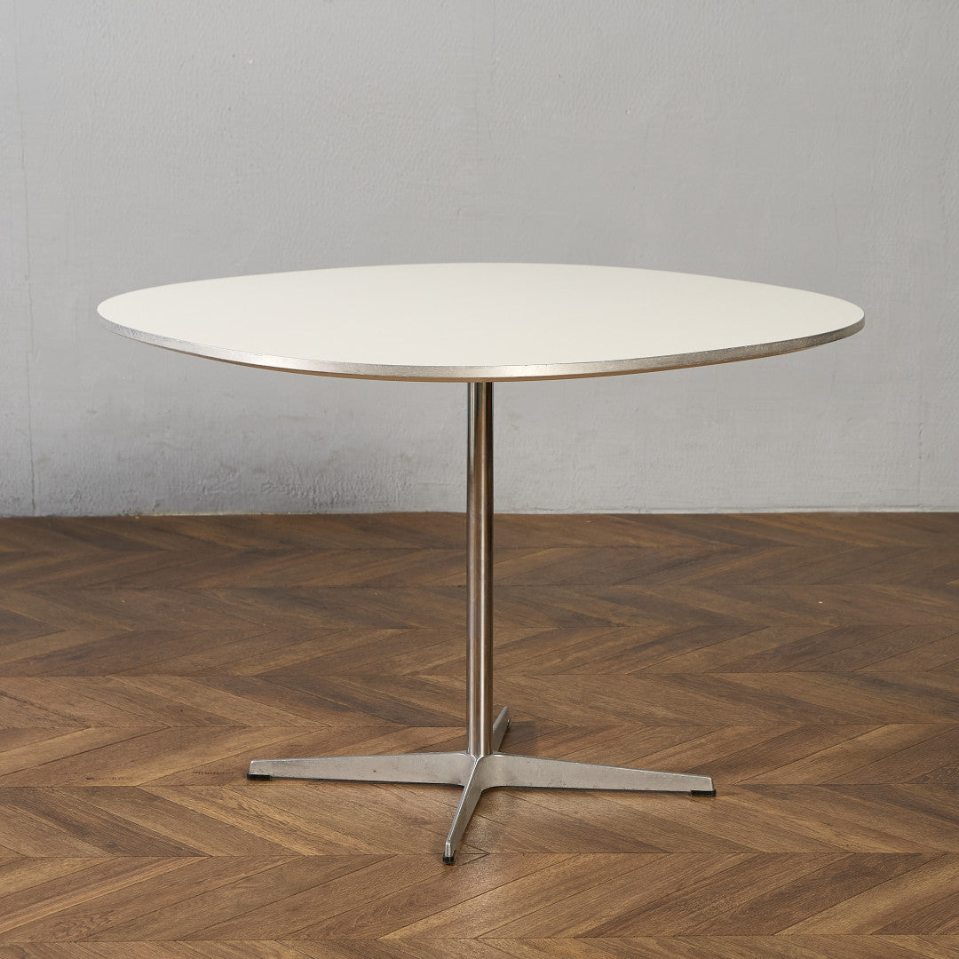 Fritz Hansen A603 Super-circular Table スーパー円テーブル