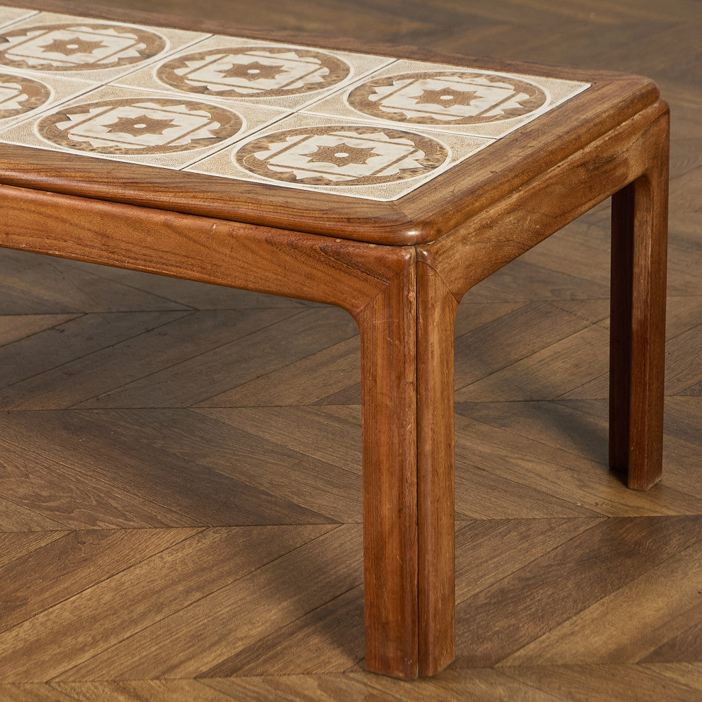 タイルトップ コーヒーテーブル