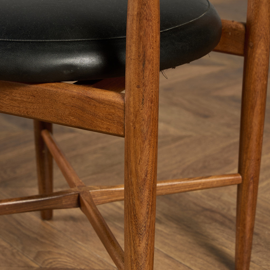 サーキュラーチェア