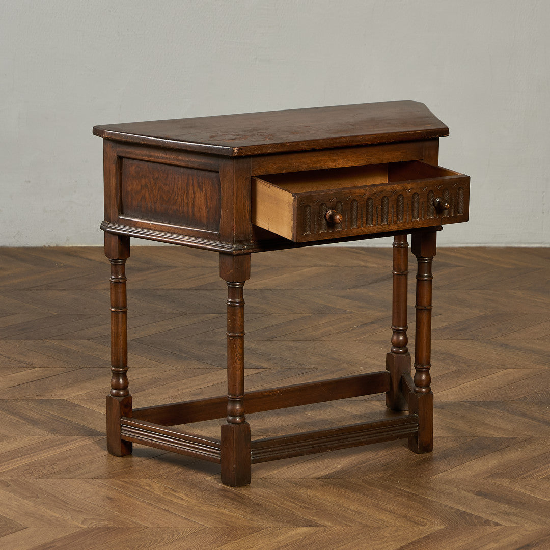 古家具 北欧デザイン◾️木製サイドテーブル / ラウンドテーブル 木製家具 古家具 北欧デザイン◾️木製サイドテーブル / ラウンドテーブル