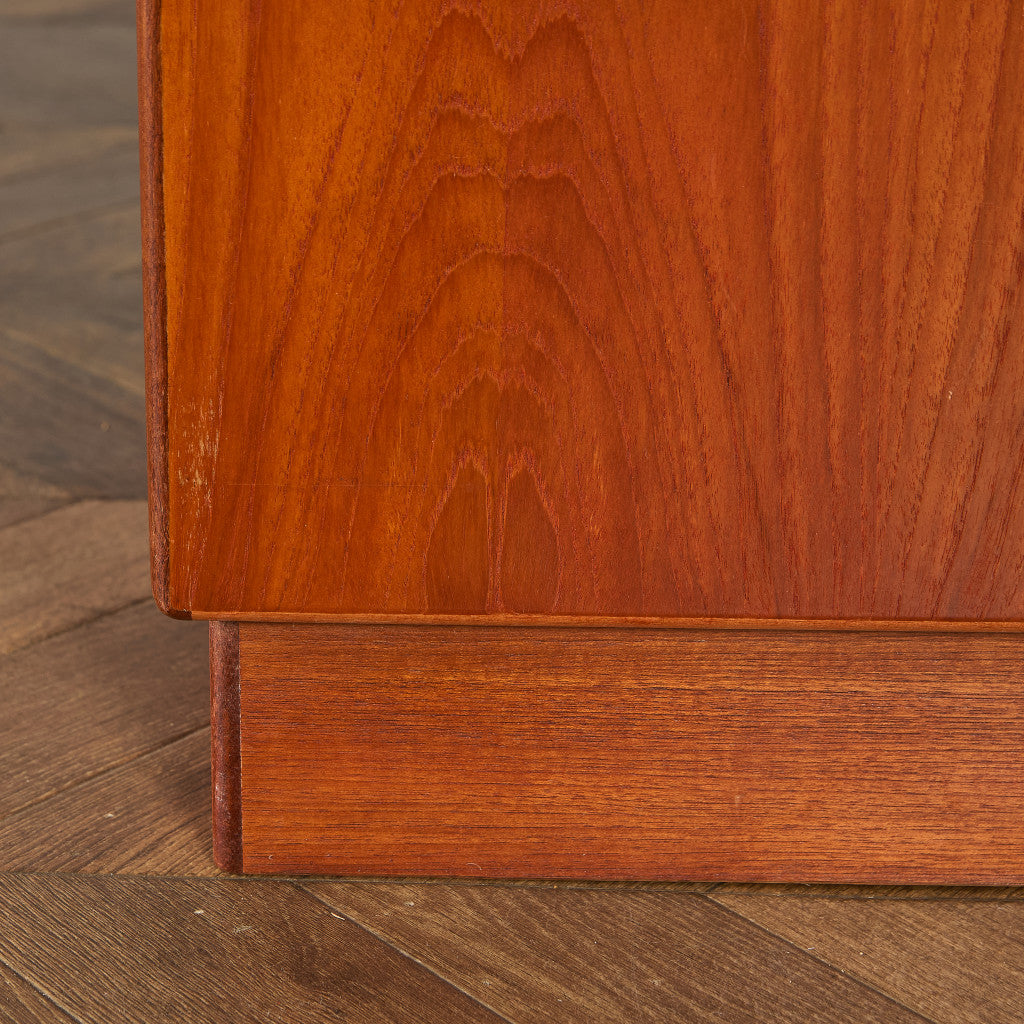 Fresco ナイトテーブル