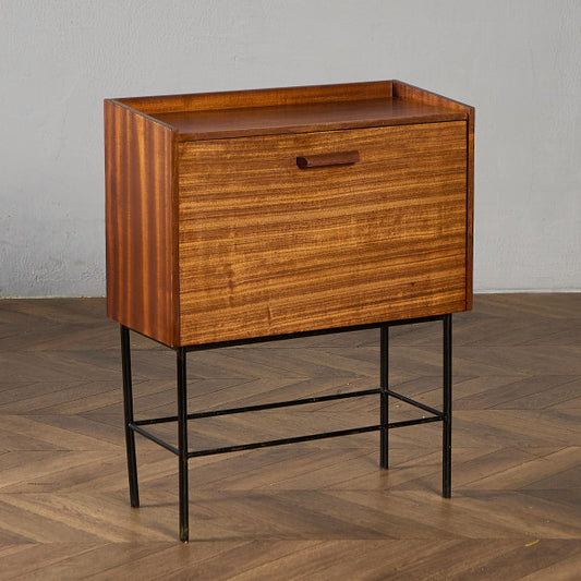 イギリス ヴィンテージ ナロー キャビネット