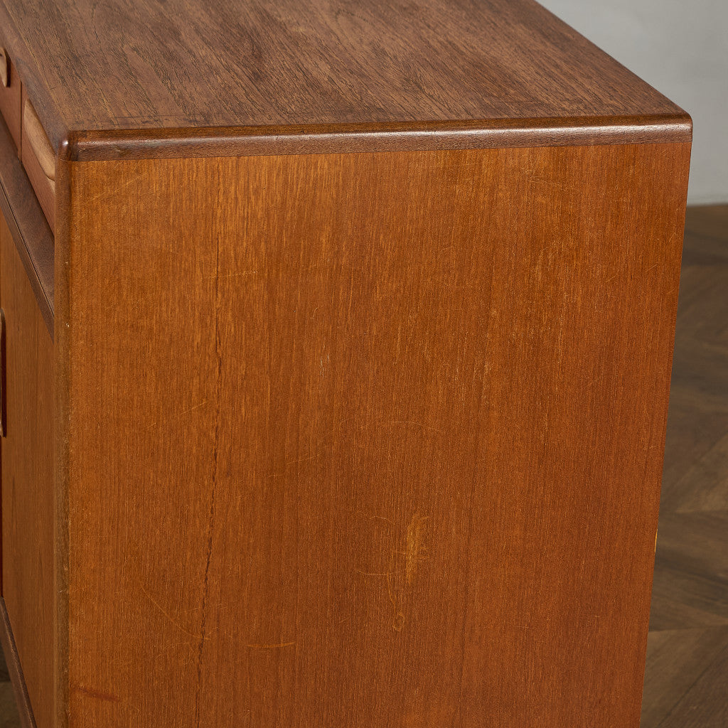 Fresco ヴィンテージ 脚付き サイドボード (4072)