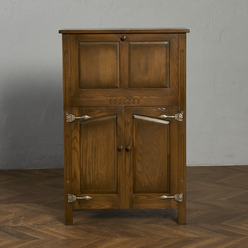 Webber Furniture Croydon Range ボトルラック キャビネット