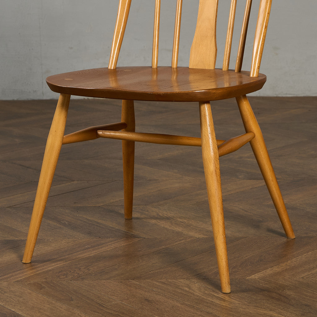 スワンバックチェア ラウンドゴールドラベル