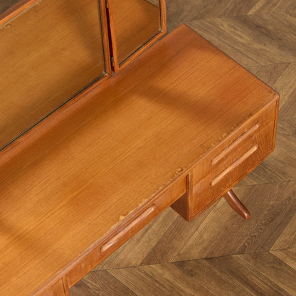 ニューフレスコ ドレッシングデスク (1986)