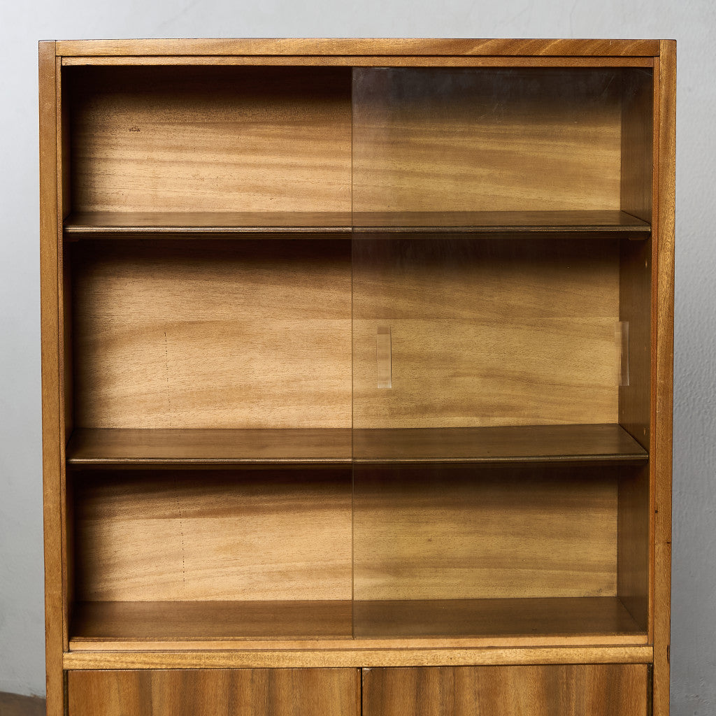 Cumbrae ヴィンテージ ナロー ガラス ブックケース 食器棚