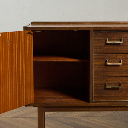 Brass-fitted Tola  ヴィンテージ サイドボード (4005)