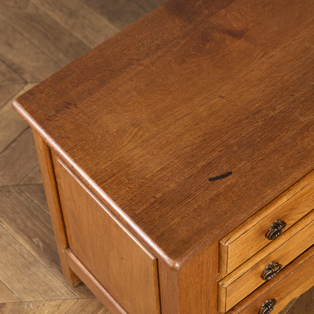 英国 クラシック オーク材 3段 チェスト