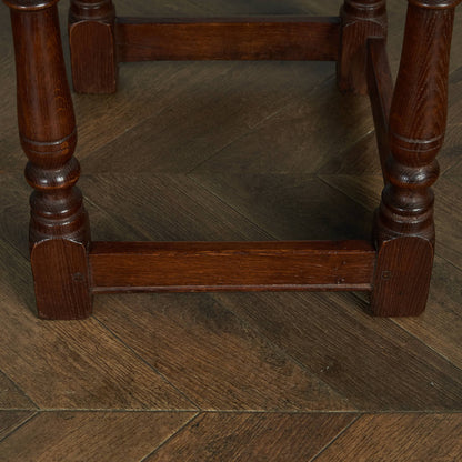 British classic oak nesting table #84618