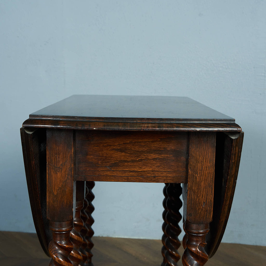 British Classic Drop Leaf Gateleg Table #83853