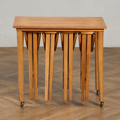 Novy Domov ヴィンテージ ネストテーブル