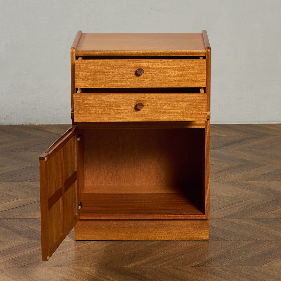 ネイサン Nathan | camori ヴィンテージ家具・北欧インテリアの通販サイト