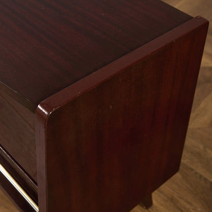 英国 ヴィンテージ ベッドサイド キャビネット