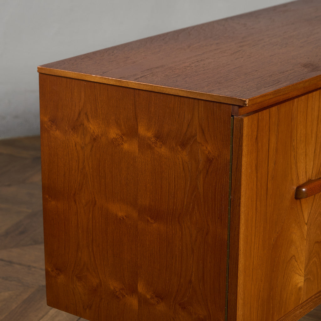 ヴィンテージ サイドボード