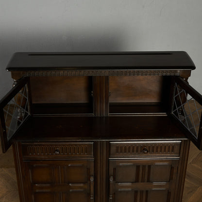 英国 クラシック コートカップボード