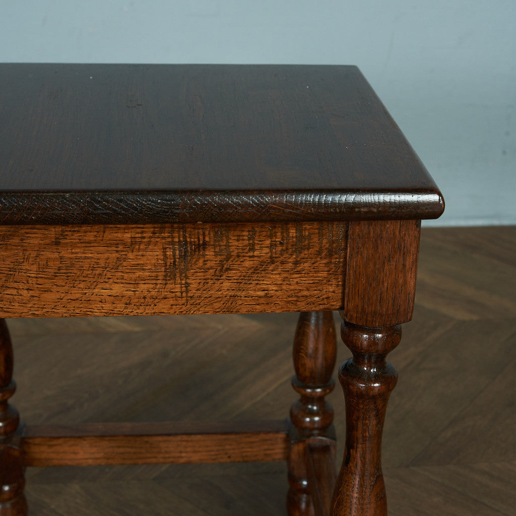 British classic oak nesting table #81756