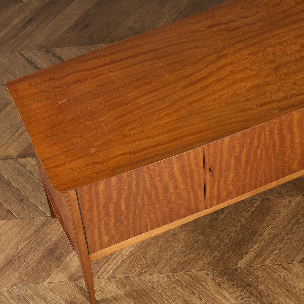 イギリス ヴィンテージ サイドボード 食器棚