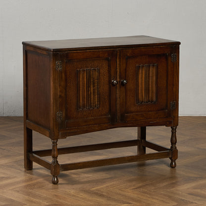 英国 クラシック キャビネット