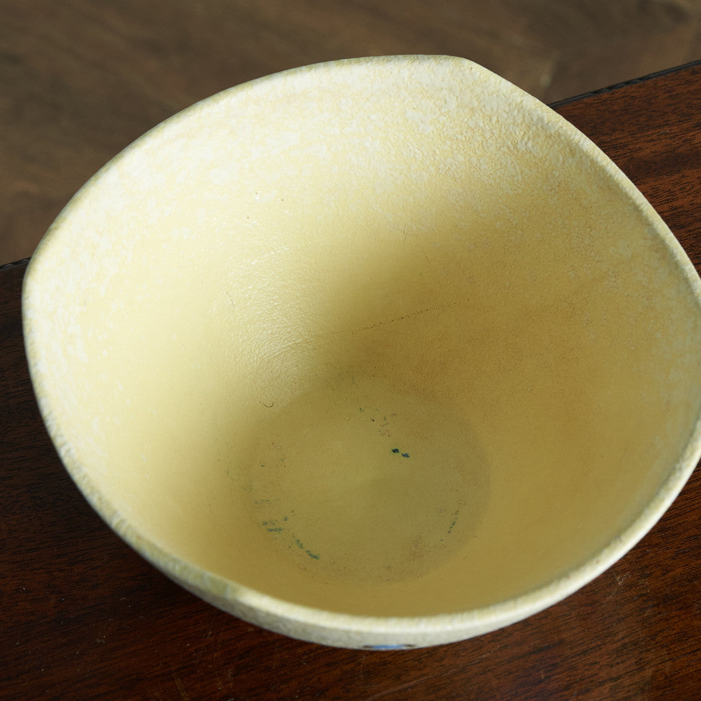 German Art Pottery ボウル