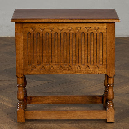 英国 クラシック オーク サイド キャビネット