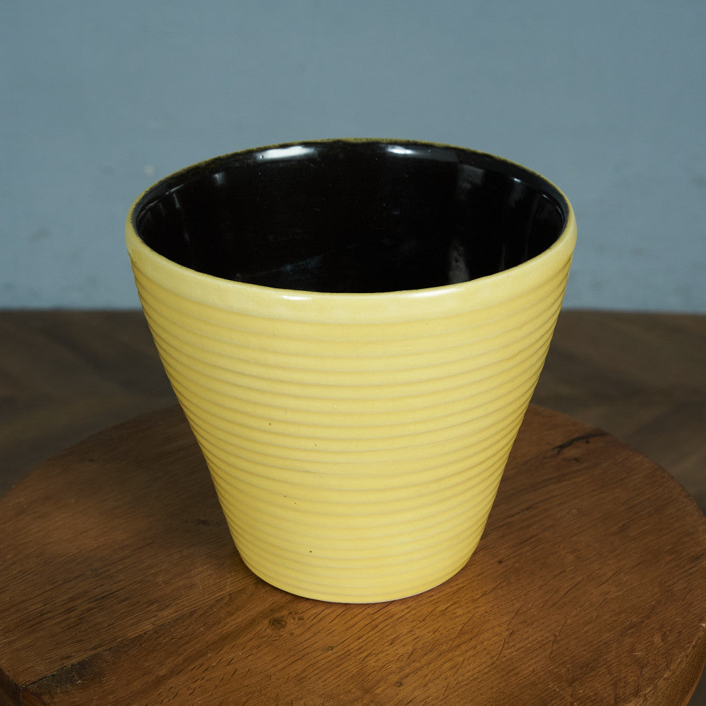 German Art Pottery フラワーベース