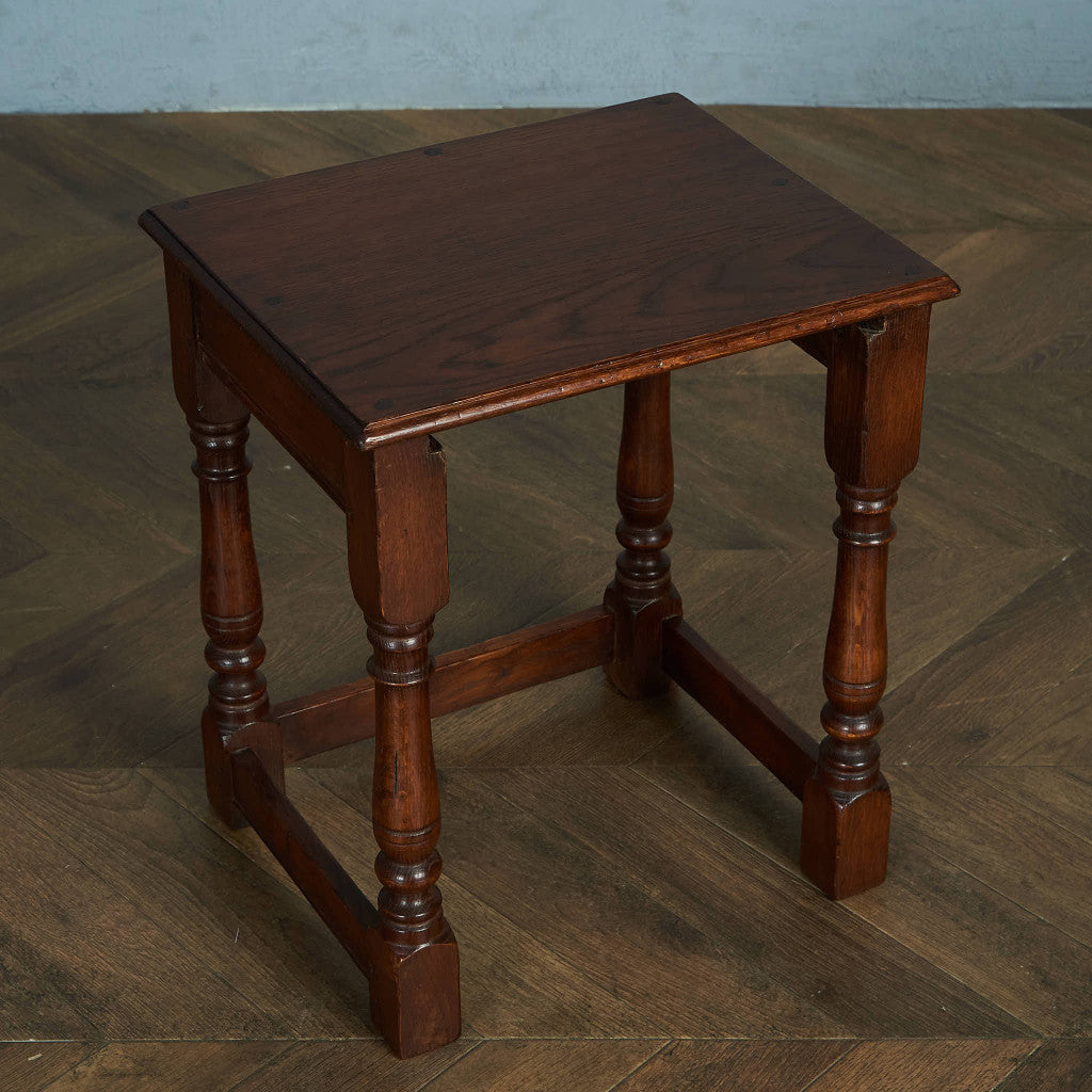 British classic oak nesting table #84618