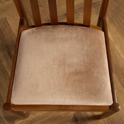 スラットバックチェア