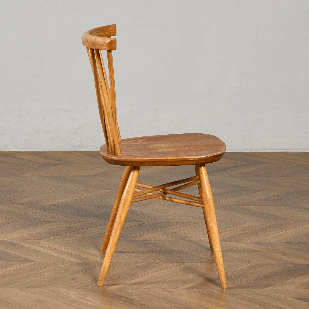 ラティスドチェア