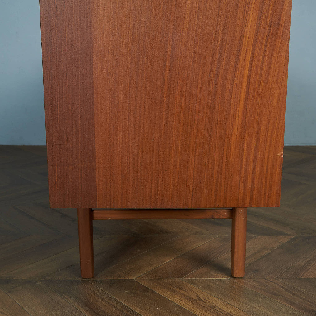 イギリスヴィンテージ サイドボード / カップボード