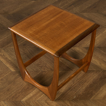 Astro ネスト コーヒーテーブル