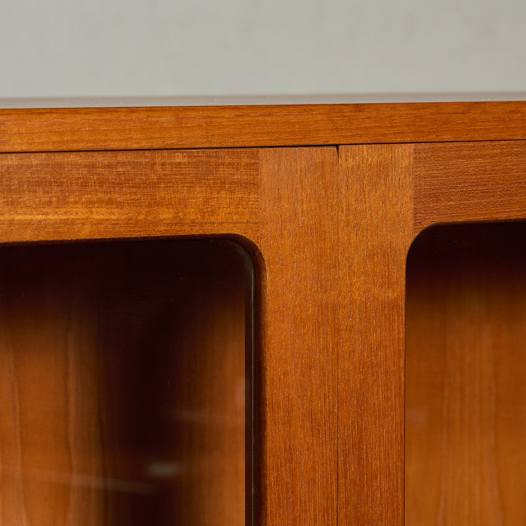 Fresco ガラス ブックケース カスタム アイアン ヘアピンレッグ