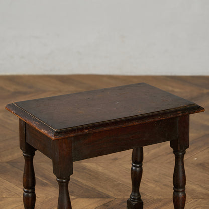 サイドテーブル