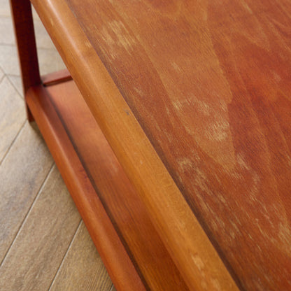 ルーマニア ヴィンテージ センターテーブル