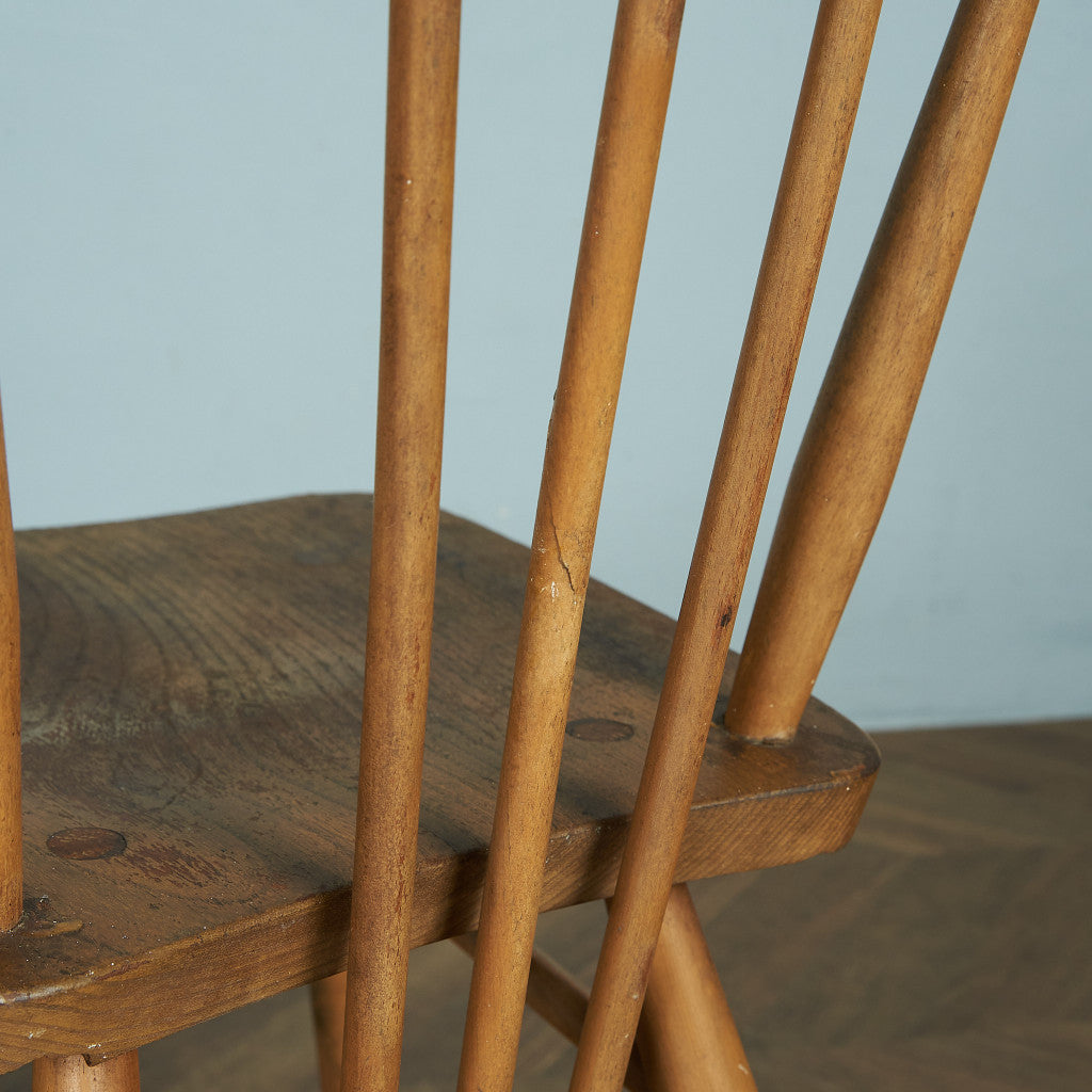 スティックバックチェア