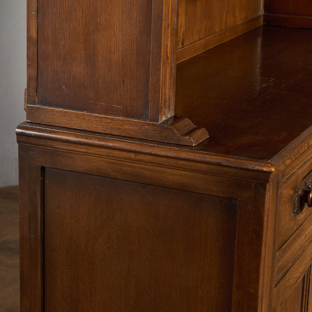 Gomme Furniture Wycombe ガラス キャビネット