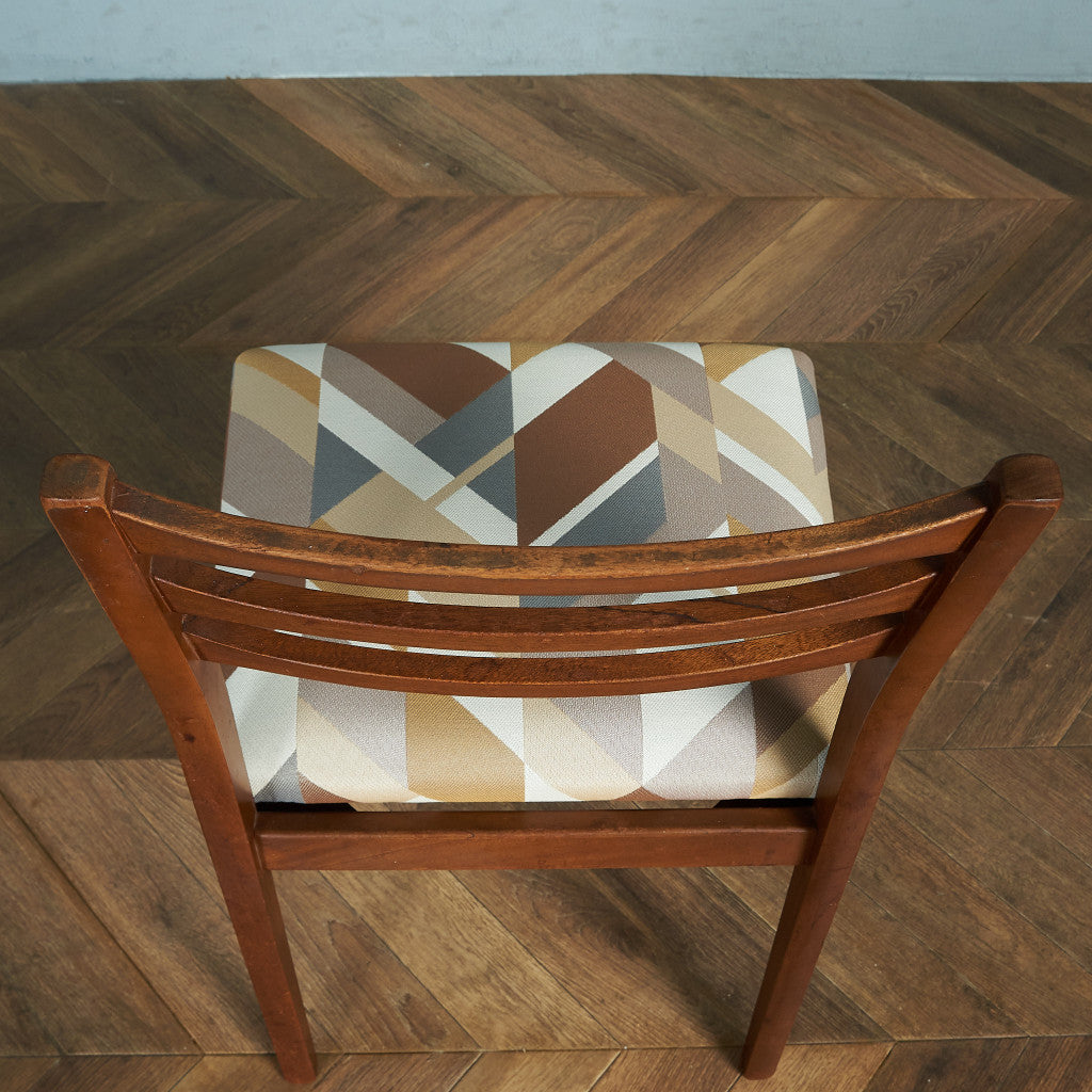 ヴィンテージ ダイニングチェア / 座面張替え済み (LUUM)