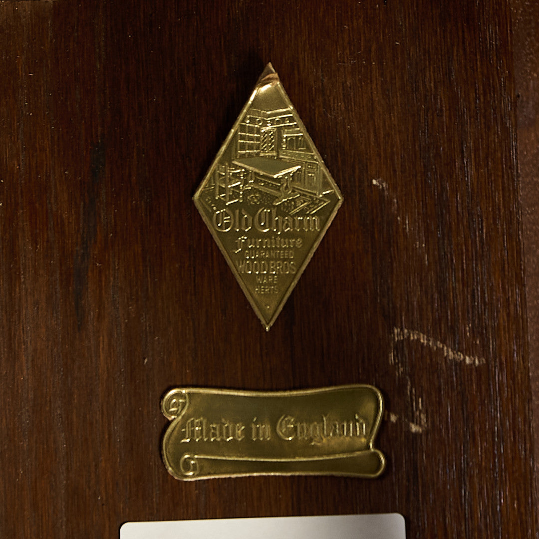 ネストテーブル