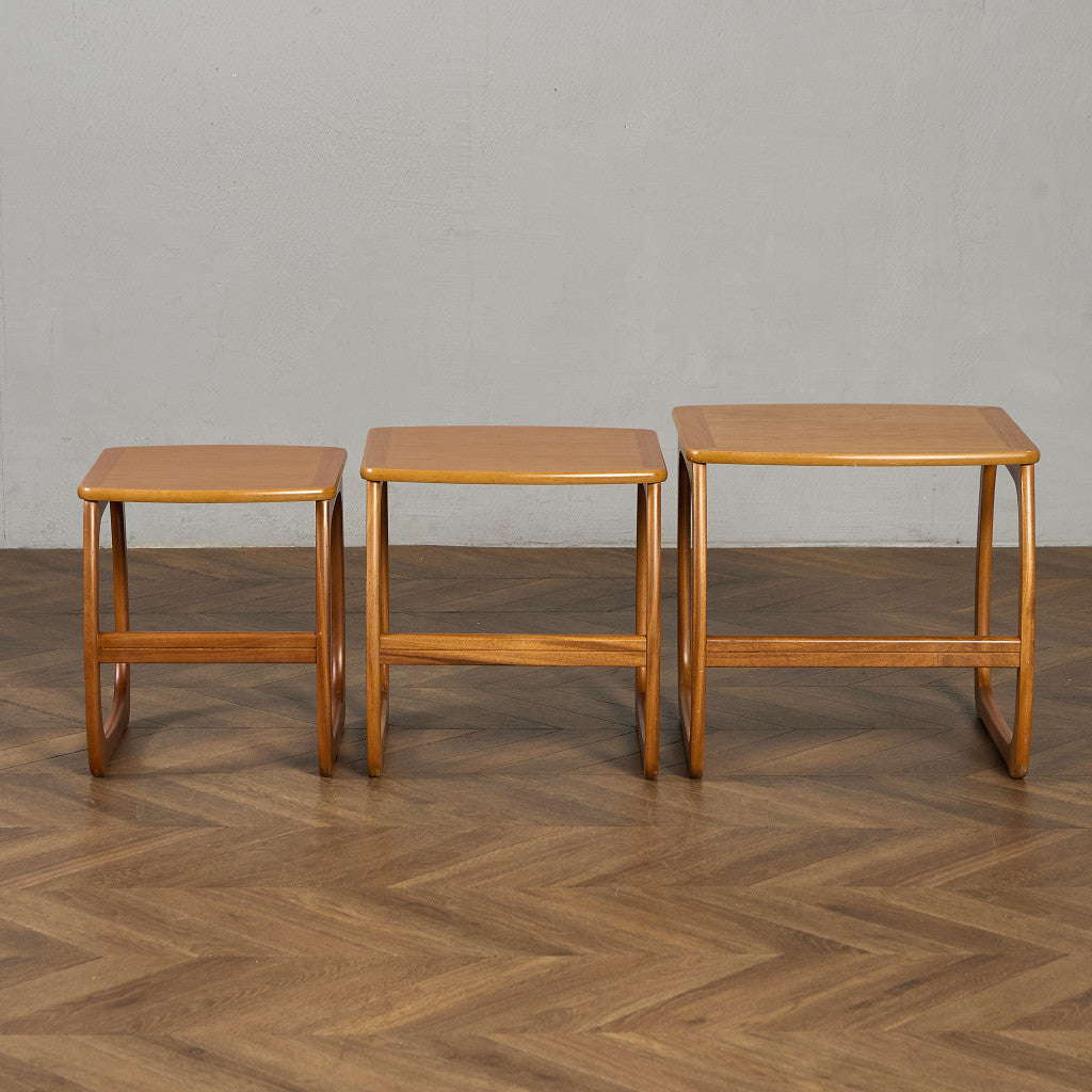 Burlington ネストテーブル