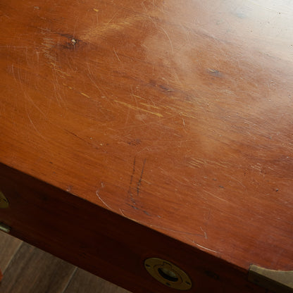 英国ヴィンテージ ベッドサイドキャビネット