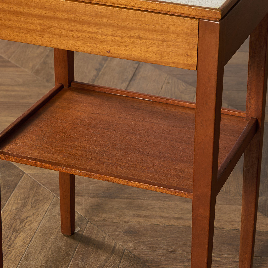 英国 ヴィンテージ サイド キャビネット サイドテーブル