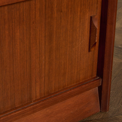 英国 ヴィンテージ ガラス キャビネット