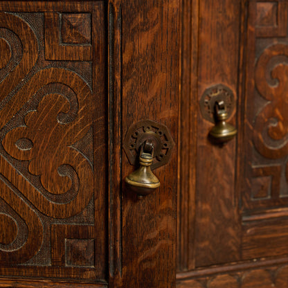 英国 クラシック コートカップボード