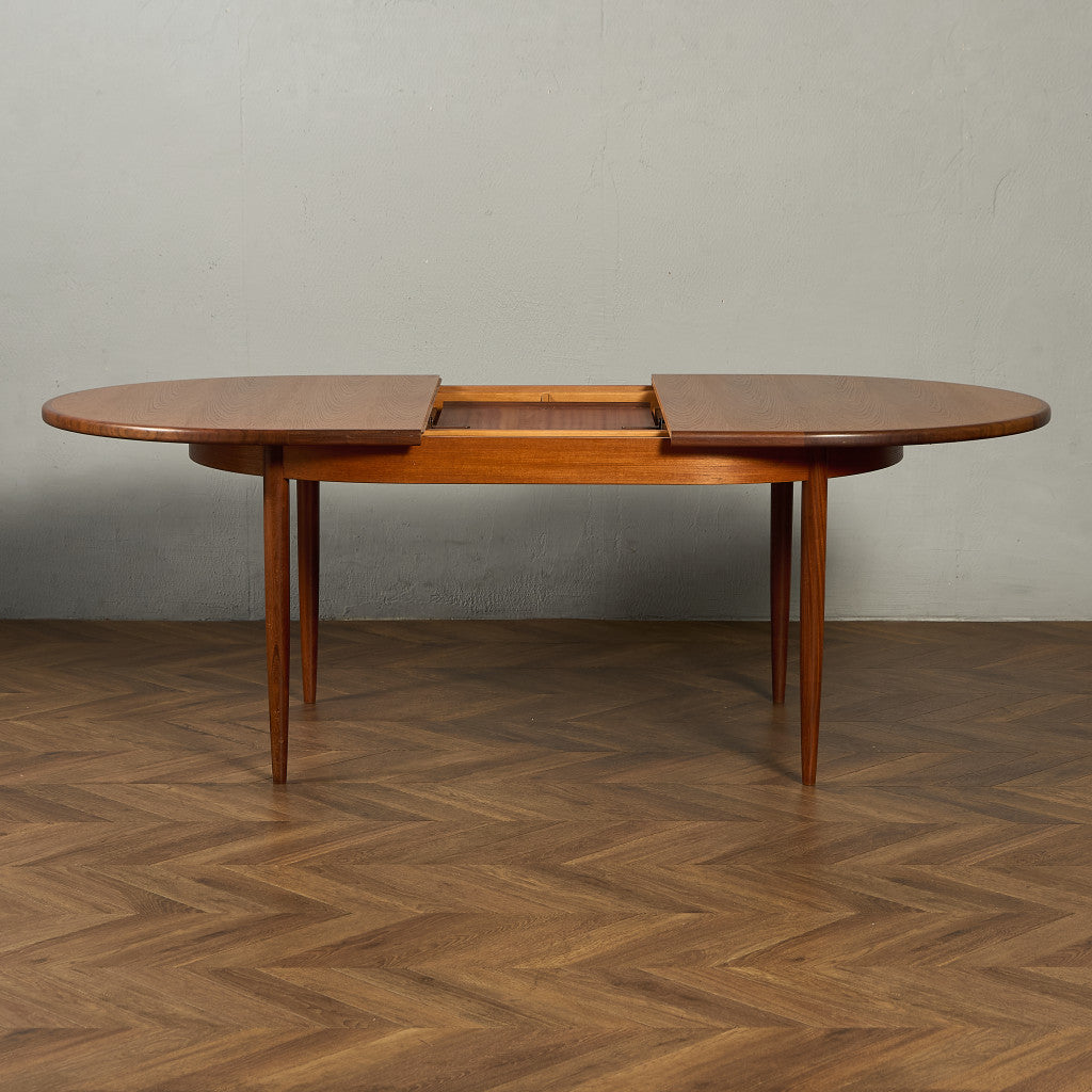 ヴィンテージ エクステンション オーバルダイニングテーブル