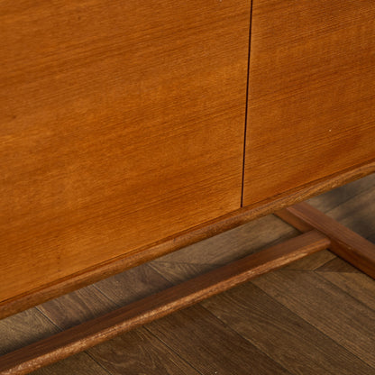 ヴィンテージ ガラスキャビネット